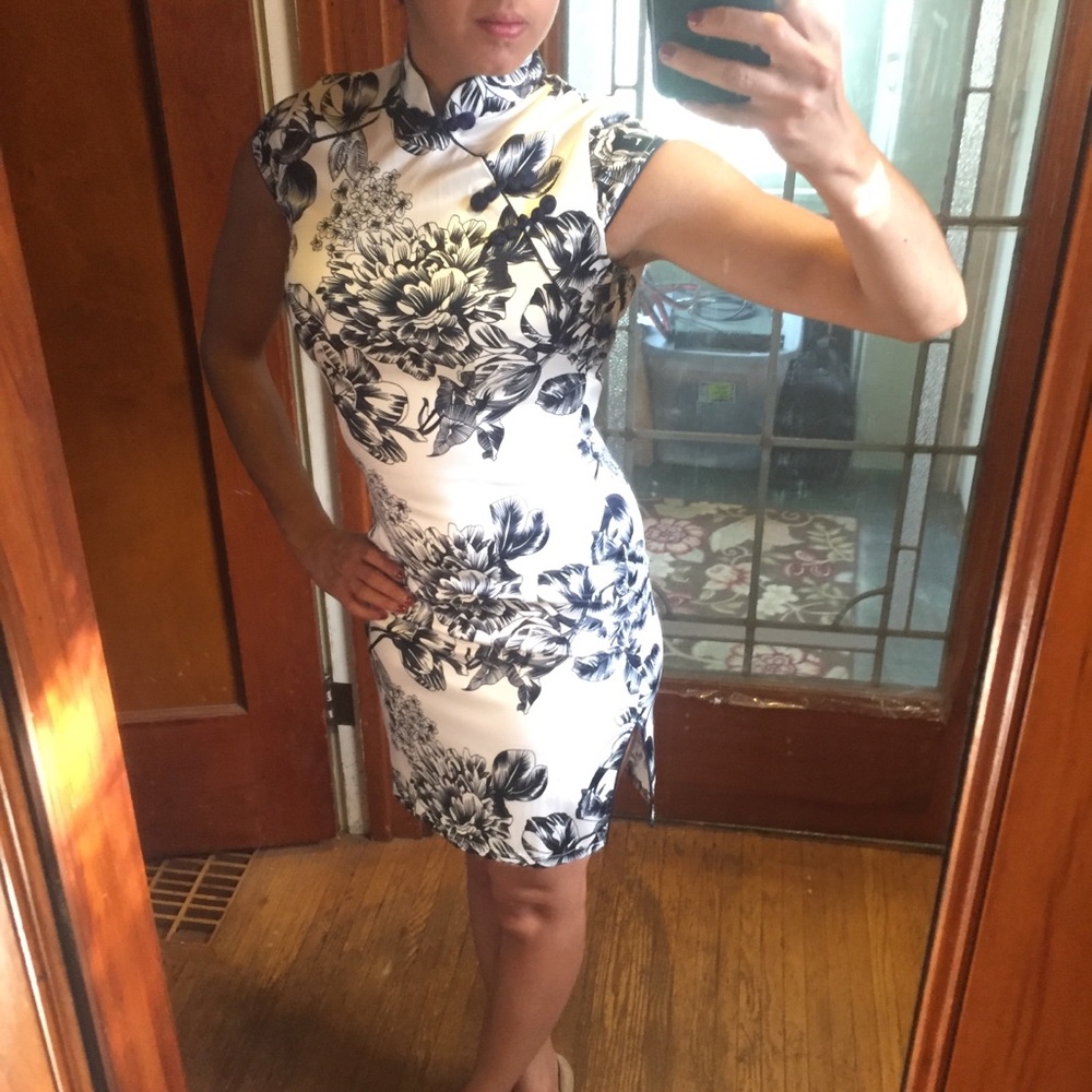 Traditional Cheongsam Short Chinese Blu/Wht Dress - Picture 2 of 7